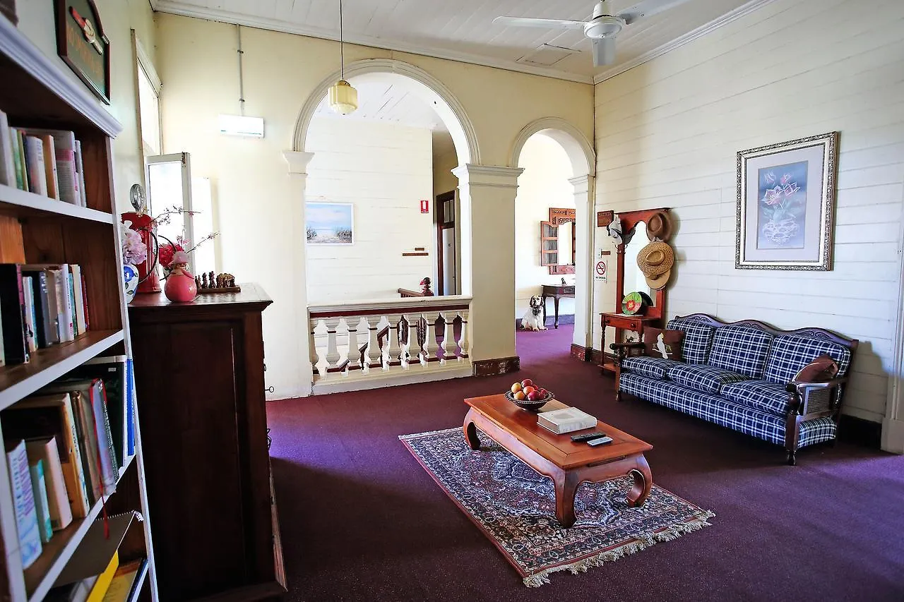 **  Royal Private Hotel Charters Towers Australia
