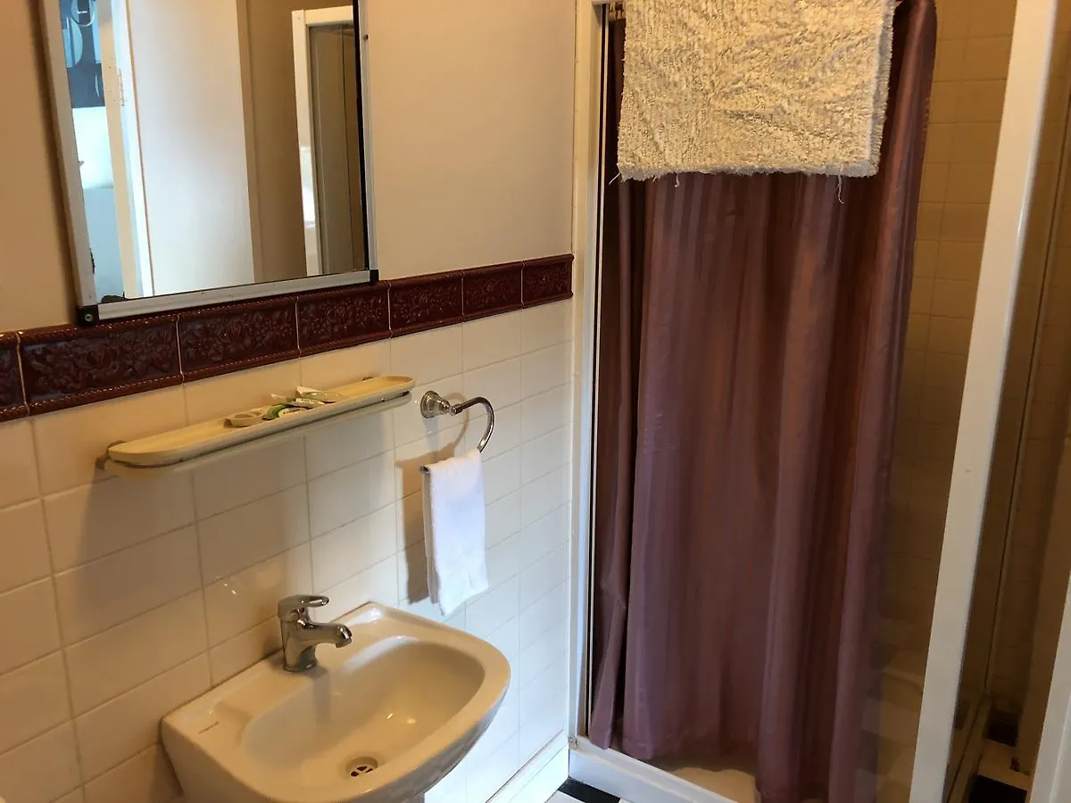 Royal Private Hotel Charters Towers