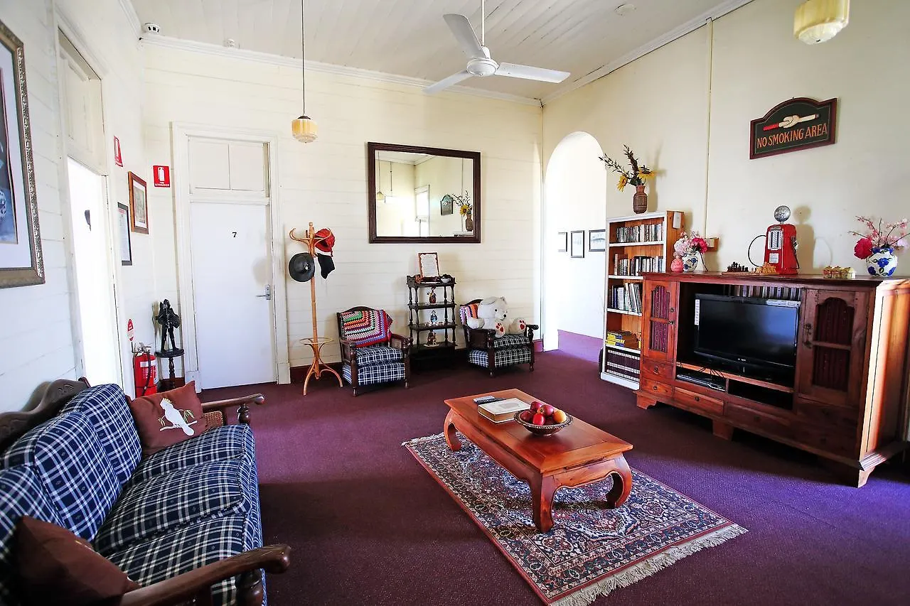 Royal Private Hotel Charters Towers